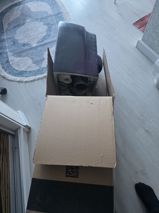 Продам унитаз навесной тупецки новый