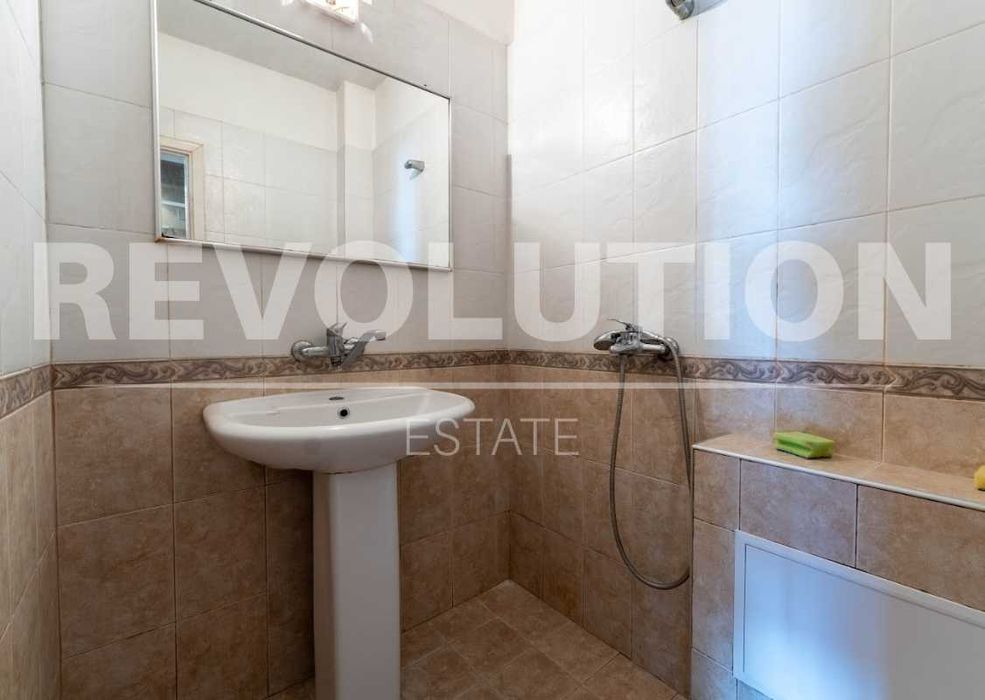 Дава се под наем Тристаен апартамент в Пловдив, Кършияка - 90 кв.м за 450 € - Снимка #8