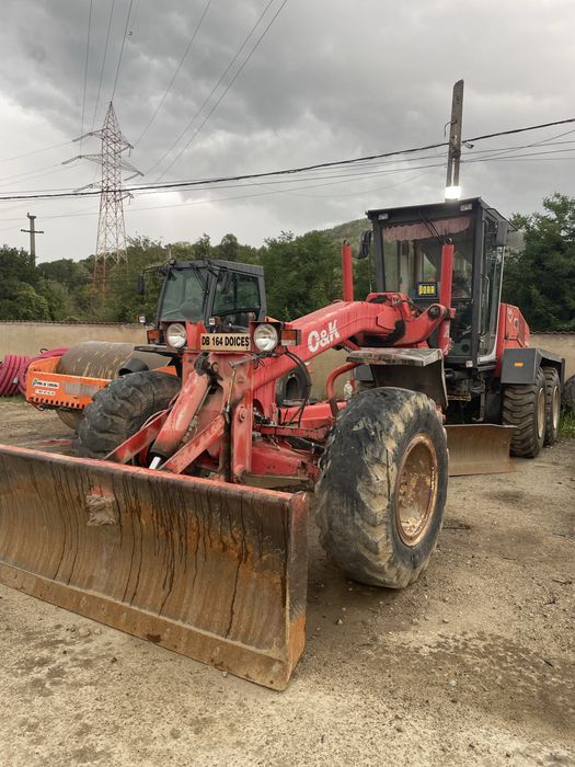 Vand sau inchiriez autogreder O&k F156  greder