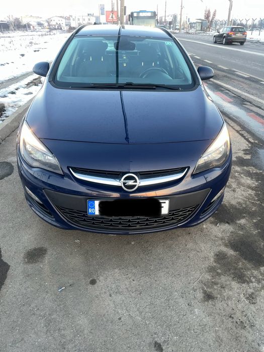 Opel Astra J Sports Tourer
