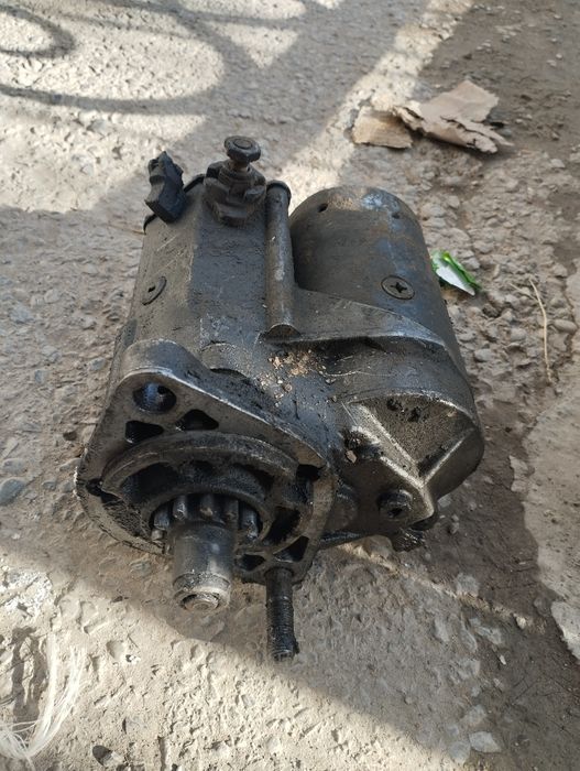 Стартер на Тойота Хайлюкс