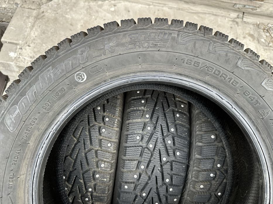 Продам зимние шины 185/60 15