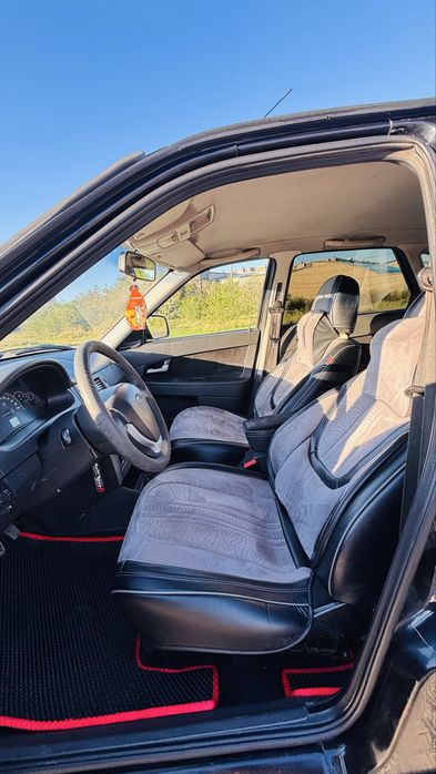 Продам Lada Priora 2172 хэтчбек 2013 года