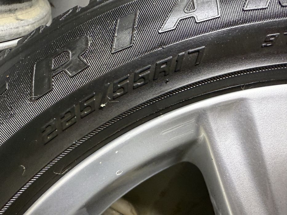 Продам комплект дисков с резиной