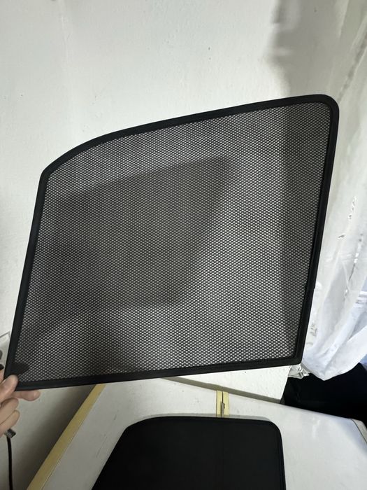 Шторка бмв е34……….