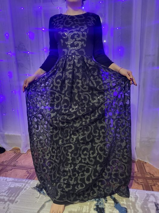 Продам новое платье