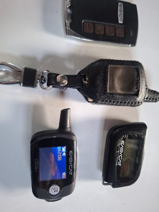 Изикар Е -4 ва 702 .