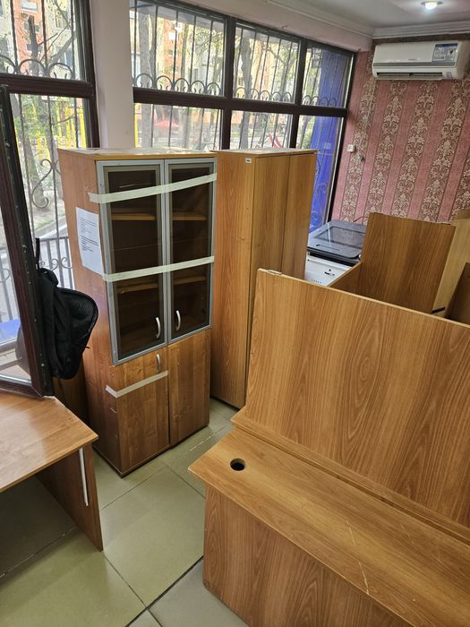 Столы слломанные