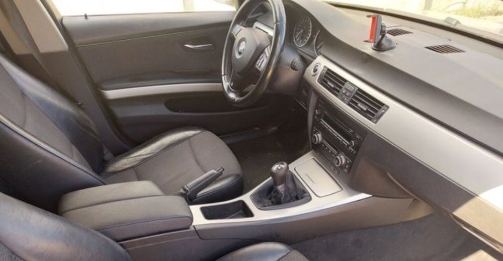 Арматурно табло черно Бмв/BMW е90 е91 е92 е93 LCI FACELIFT