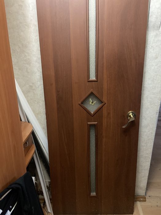 Продам  дверь,в хорошем состоянии