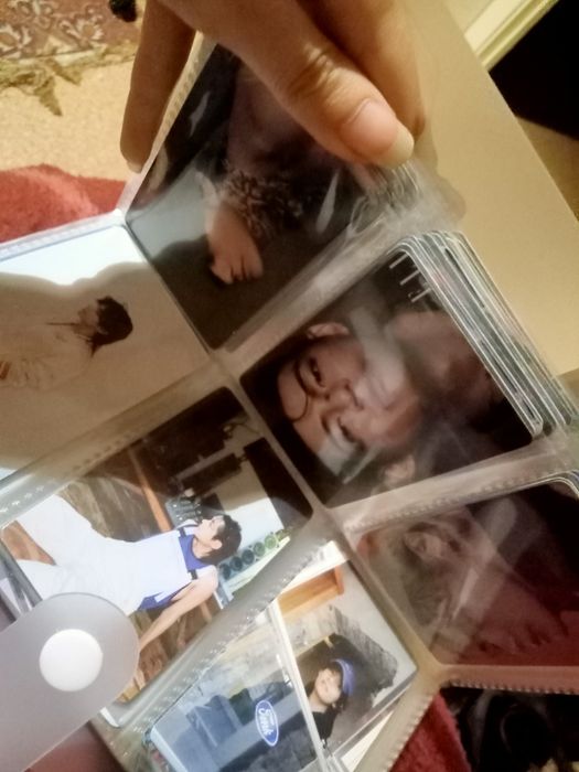 Продаю карточки с альбомом