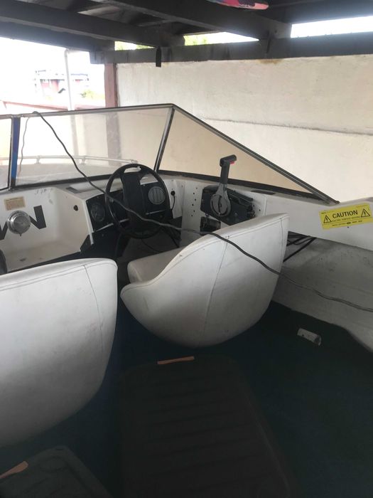 продава се лодка