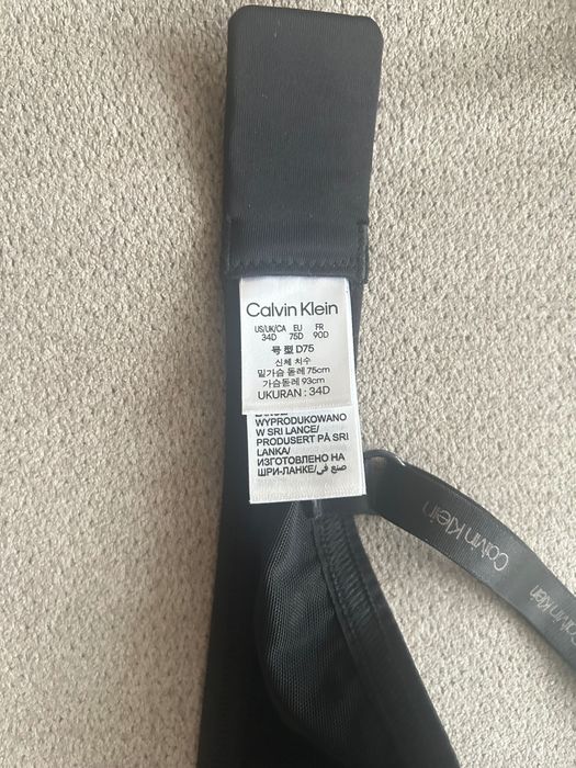 Сутиени Calvin Klein, Juice Couture,