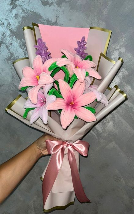 Buchet de flori din sârmă plasată!