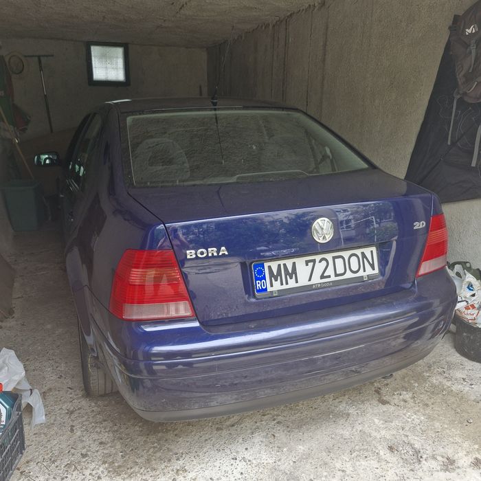 VOLKSWAGEN Bora 2000