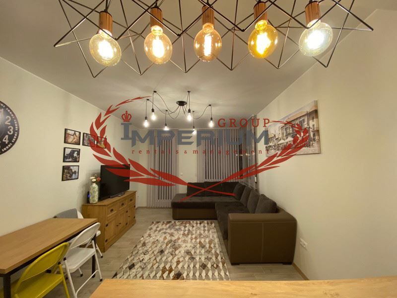 Двустаен апартамент с ПАРКОМЯСТО под наем кв. Бриз, гр. Варна