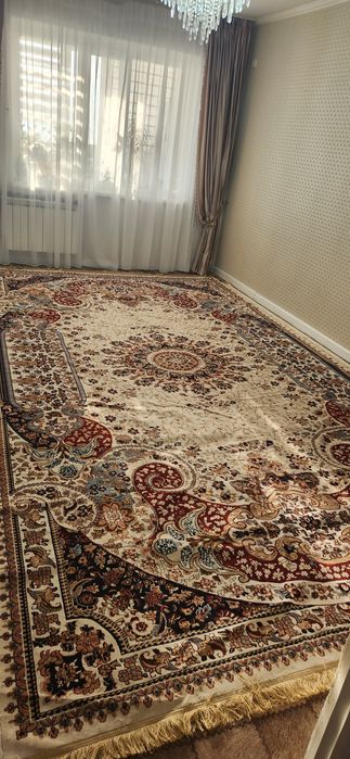 Продам    ковер.