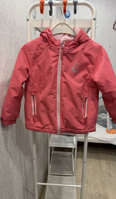 Куртка+штаны для девочки 104 см