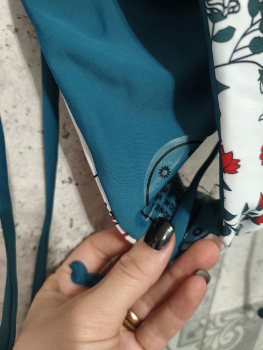 Costum de baie două piese umipubo – top V-neck cu halter triunghi, sli