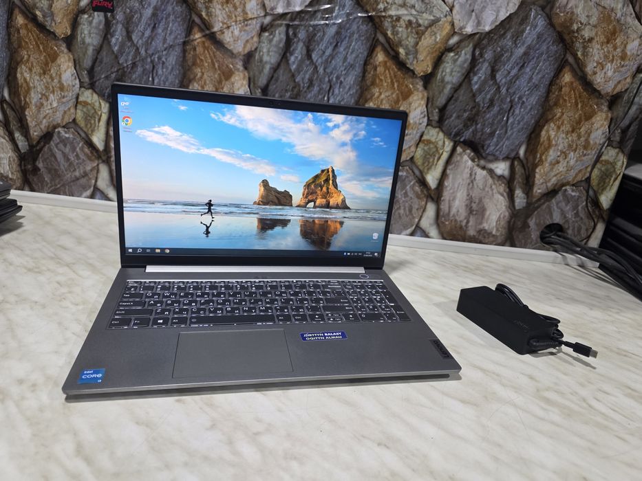 Современный ноутбук Lenovo ThinkBook
