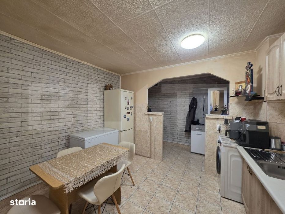 Apartament de vanzare, 55.36 mp, zona Micro 16