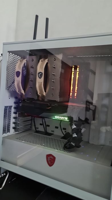 Placa video AMD RX 6800 XT  16gb 256 bit