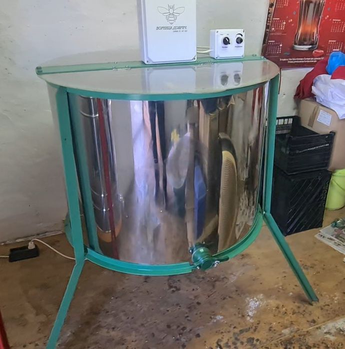 центрофуга за мед /20рамкова/