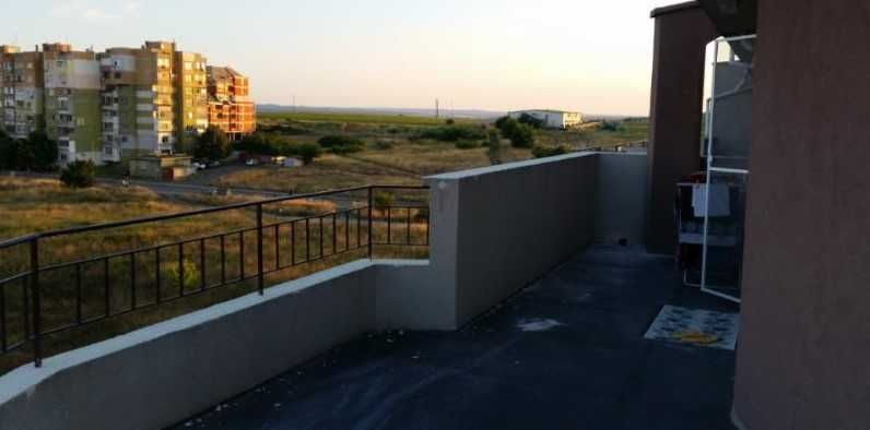 Дава се под наем Тристаен апартамент в Бургас, Меден рудник - зона А - 100 кв.м за 175 € - Снимка #6