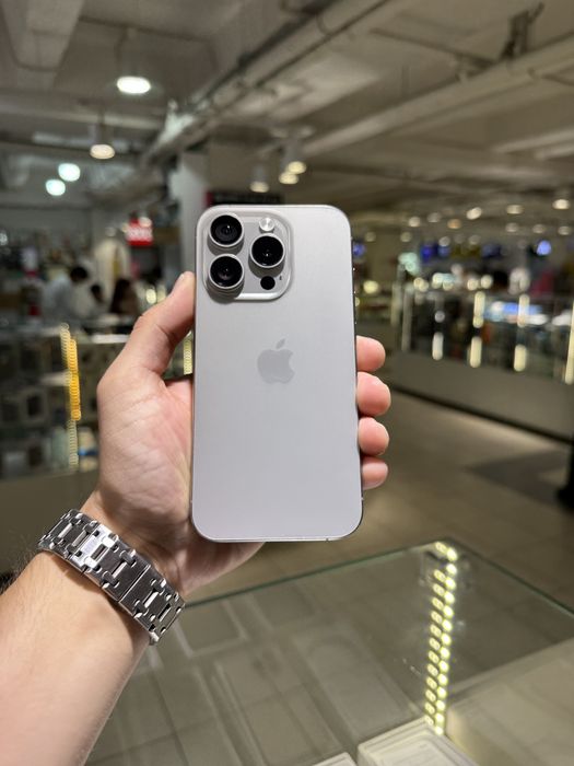 Продаю Iphone 15 Pro