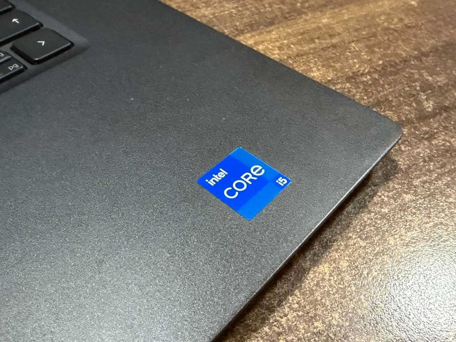 Лаптоп Dell Latitude 7520