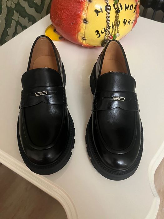 Лофер кожанный б/у