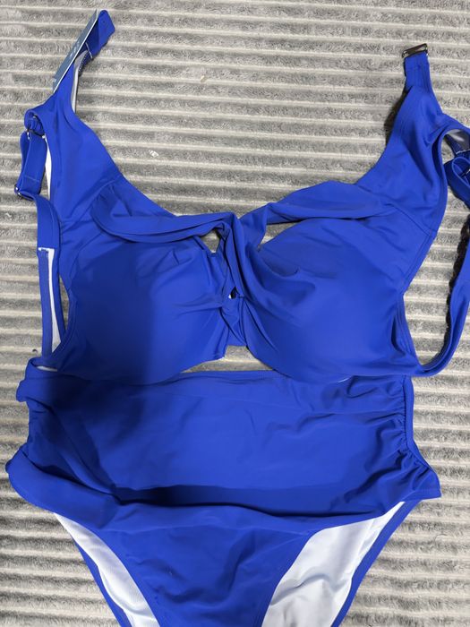 Costum de baie, din doua piese. Albastru. L.