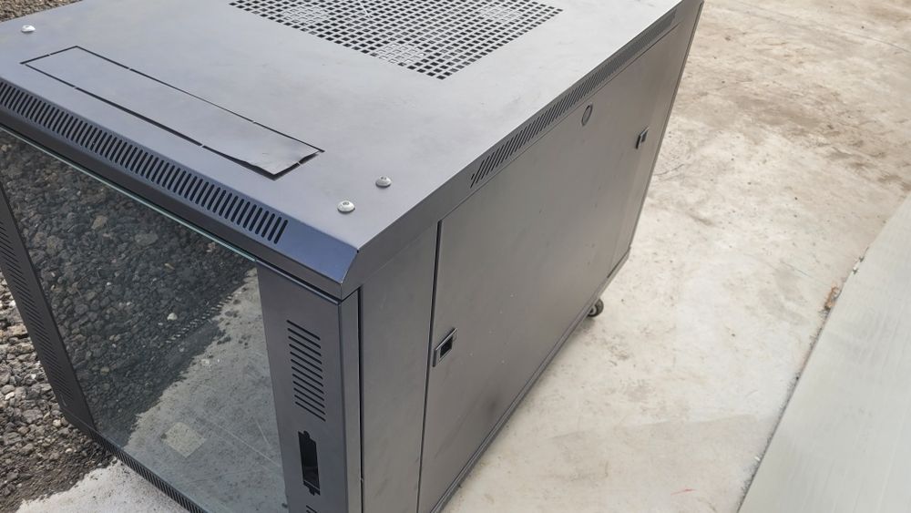 rack pt server stocare comunicatii