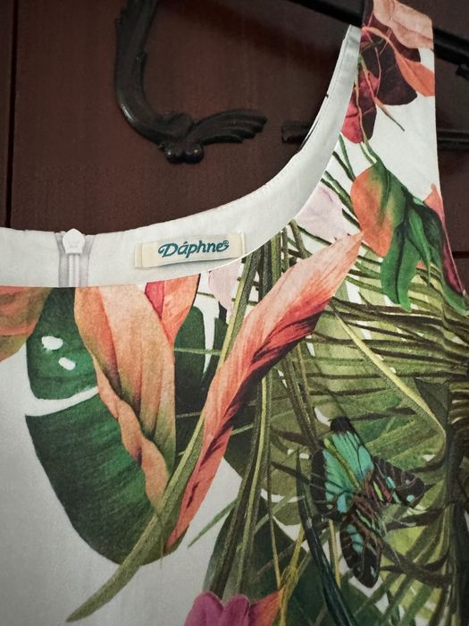 Рокля Daphne къса на цветя, размер: S