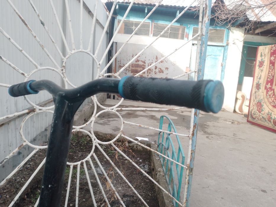 Продам трюкавой самокат б/у