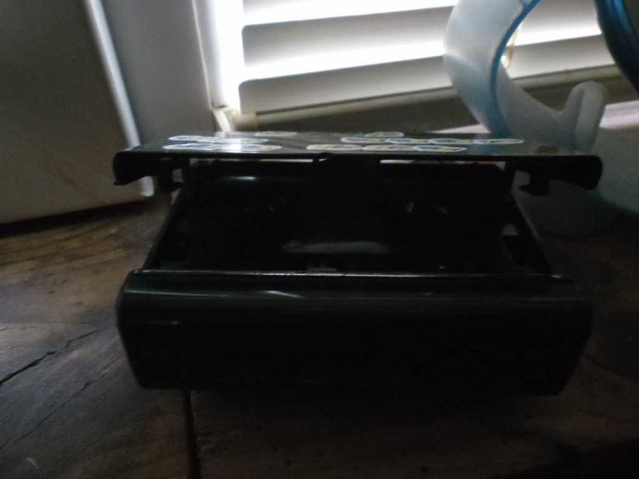 Продавам два уолкмена 15 за 2