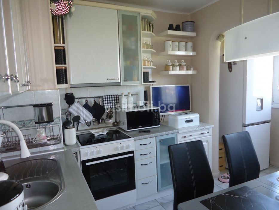 Продава се Тристаен апартамент в София, Люлин 9 - 84 кв.м за 1275 €/кв.м - Снимка #9