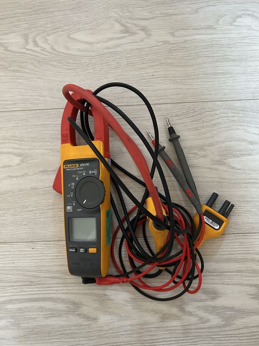 Aparat de masura Fluke 376 FC
