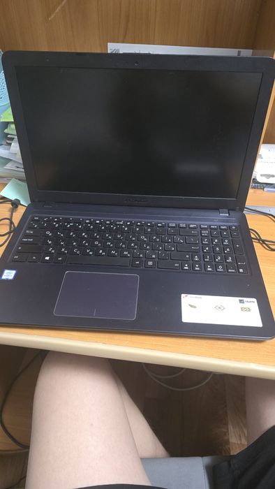 Ноутбук Асус Вивобук (б/у)