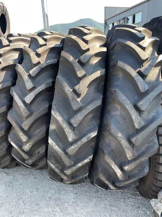 Cauciucuri noi 14.00-38 cu 12 pliuri marca BKT pentru tractor U650