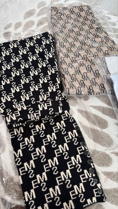 Прдам теплые брюки новые