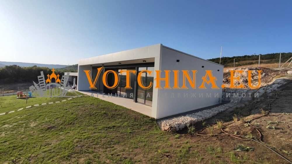 Новопостроена нискоенергийна къща