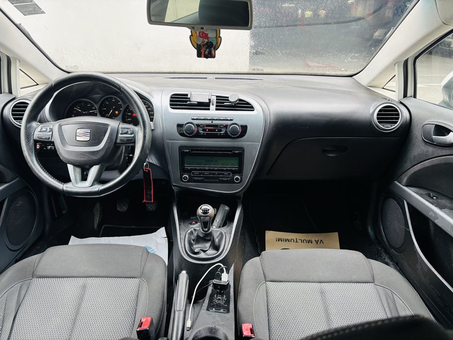 Seat Leon Facelift 2011/2.0 tdi 140cp Euro 5/Consum 5%/Clima/Jante Aliaj 17’/Cutie 6 trepte