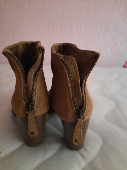 Боти от велур 38 номер
