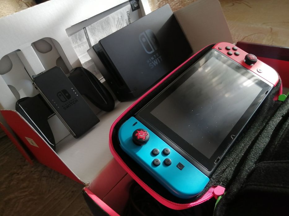 Продам Нинтендо свитч прошитый