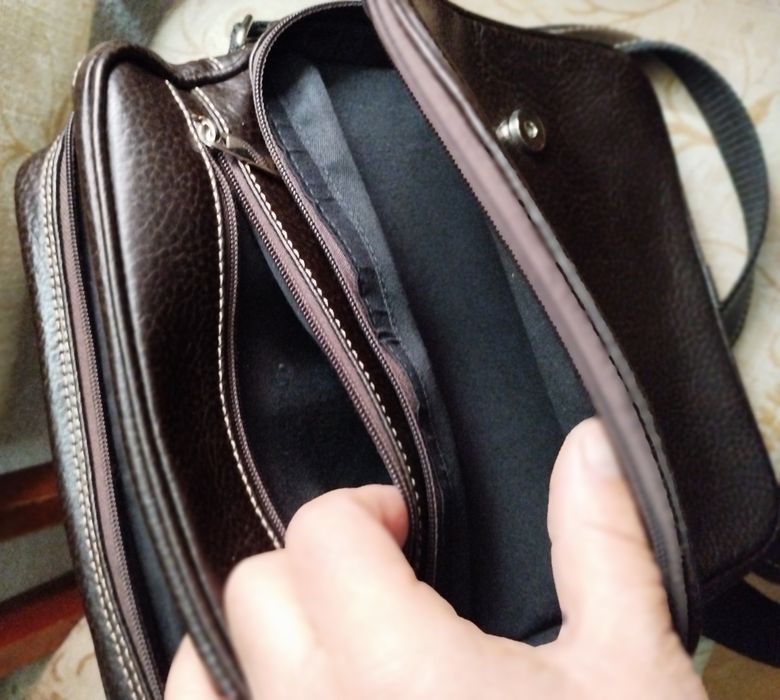 Borsetă piele bărbați maro închis, nouă!!!