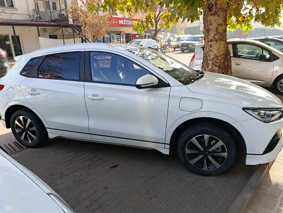 Byd E2 2023 noyabr Full pozision