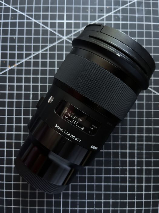 Продам Sigma 50mm f/1.4 Art для Sony E