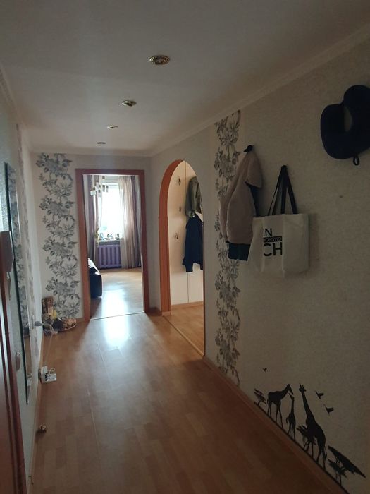 Сдам 3 комн квартиру Достык Молл