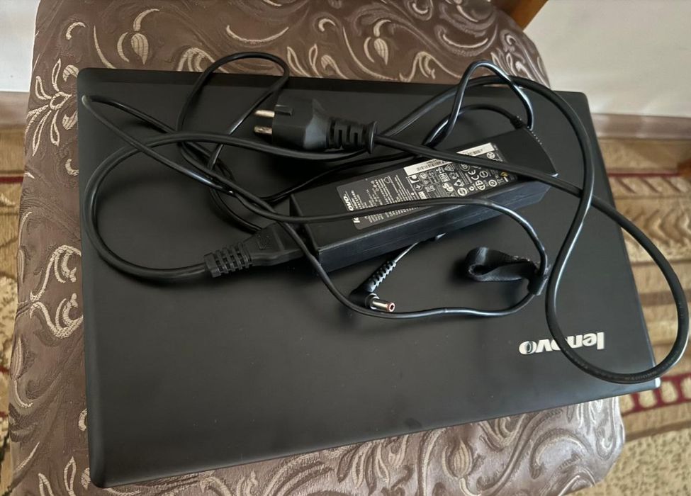 Ноутбук Lenovo в